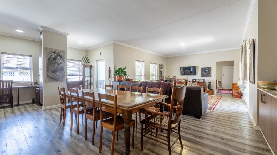 3 Bedroom Property for Sale in Sunningdale Western Cape